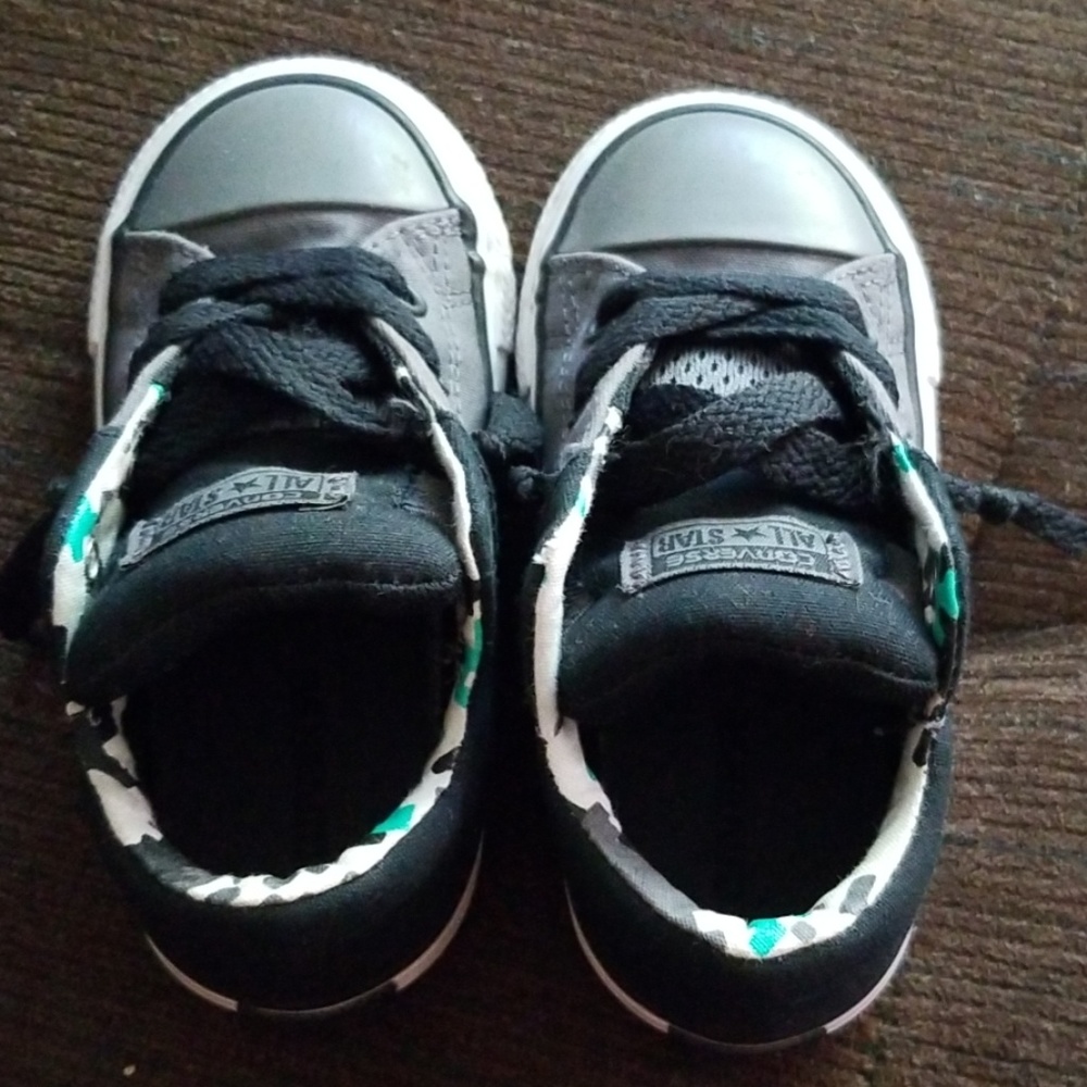 Boys converse shoes